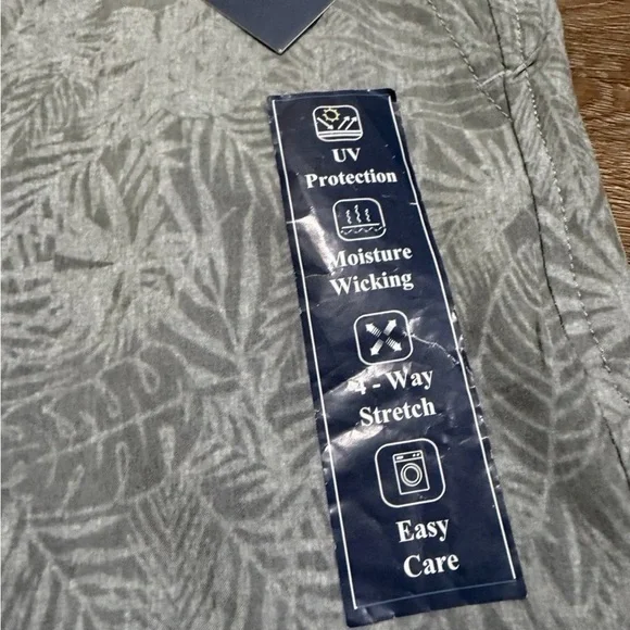 Vintage 1946 Tropical Gray Leaf Print Performance Golf Shorts - Picture 4 of 7